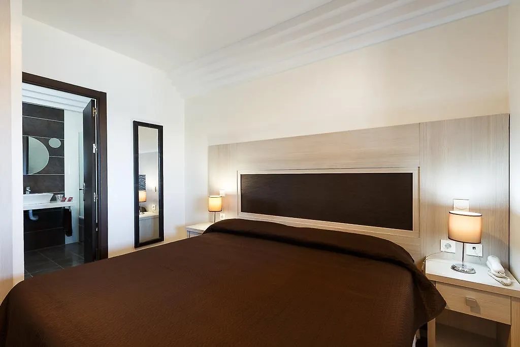Hotel Dona Luisa San Luis de Sabinillas 3*,  Espagne