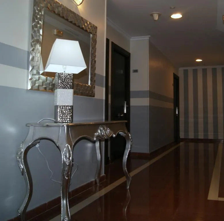 Hotel Dona Luisa San Luis de Sabinillas 3*,  Espagne
