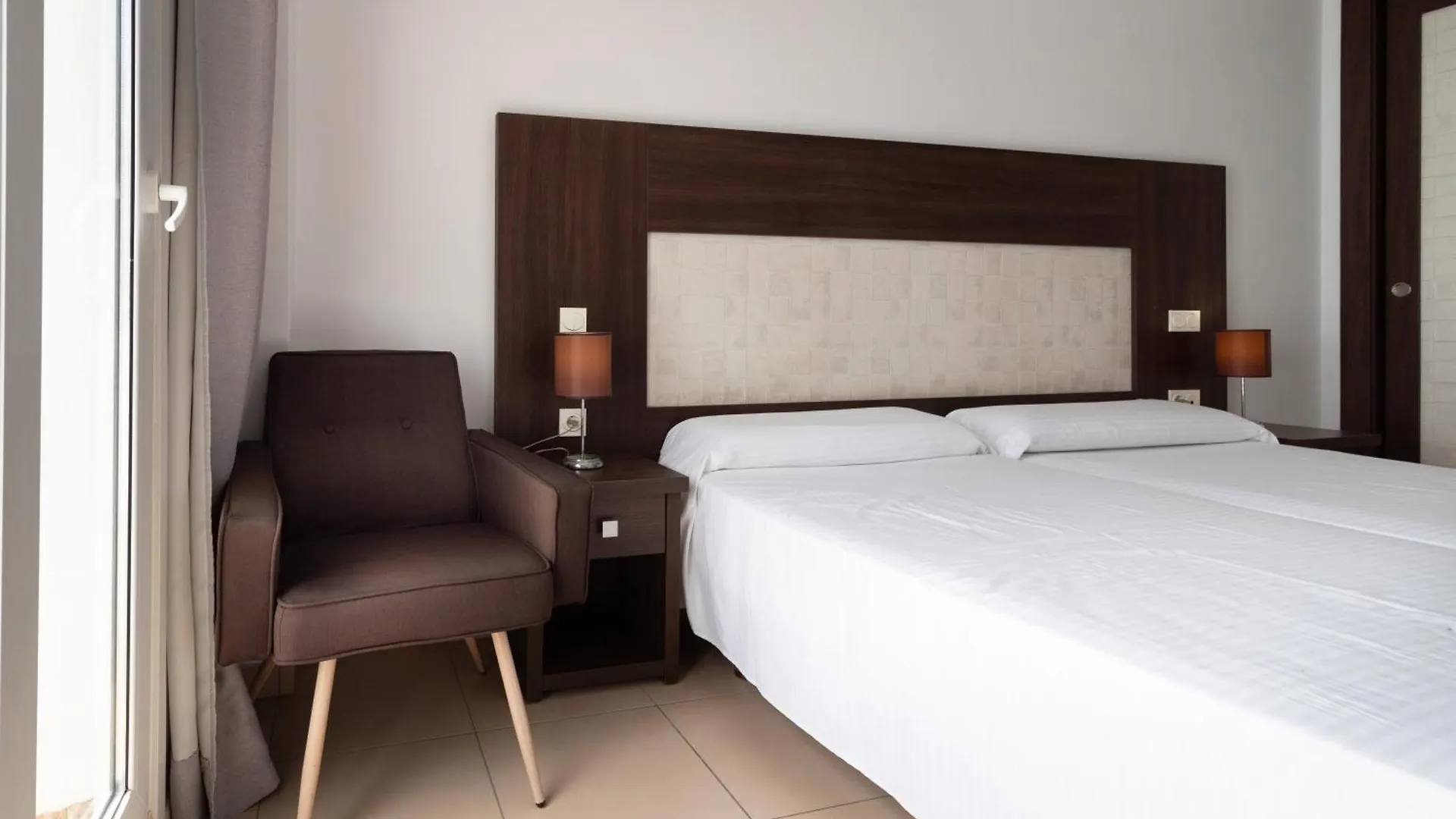 Hotel Dona Luisa San Luis de Sabinillas